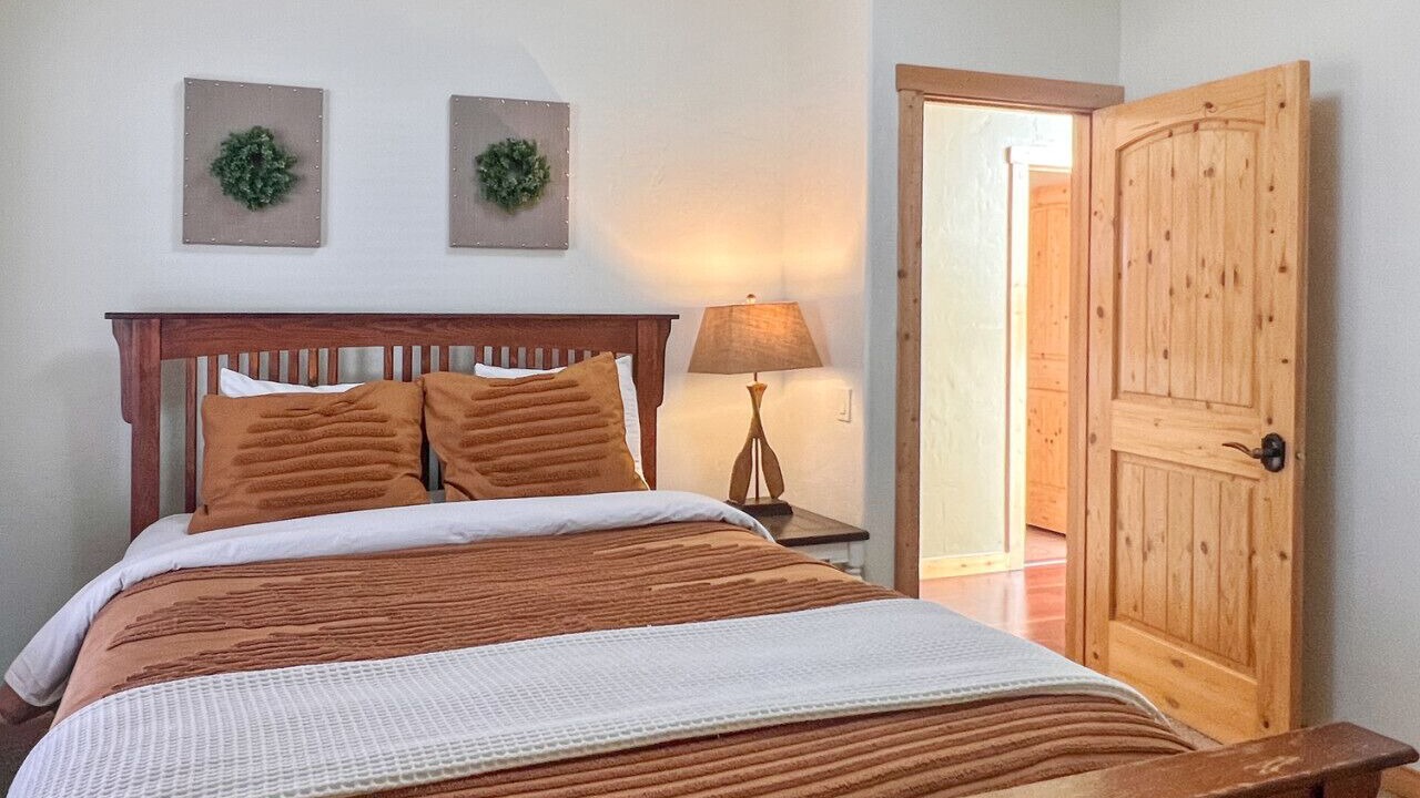 Photo of Bedroom in Brookdale Meadows