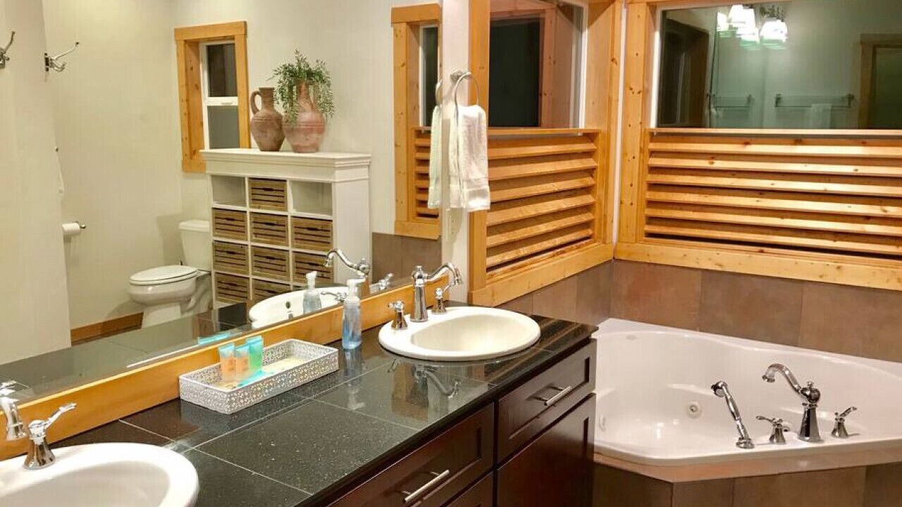Photo of Bathroom in Brookdale Meadows