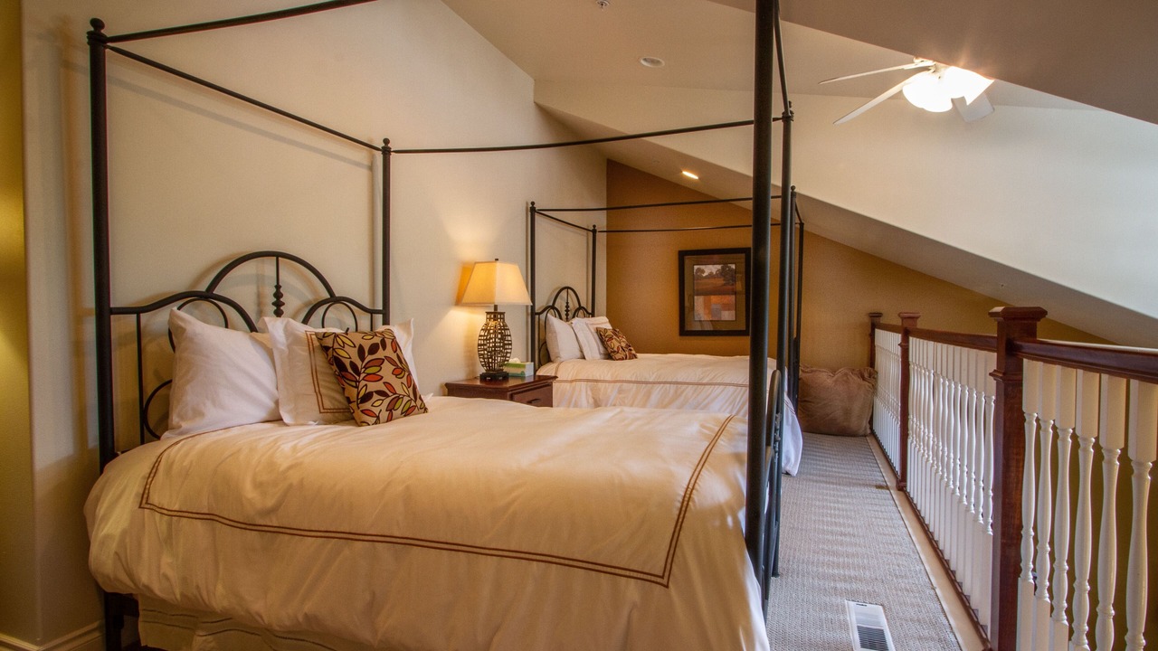 Photo of Bedroom in Leavenworth