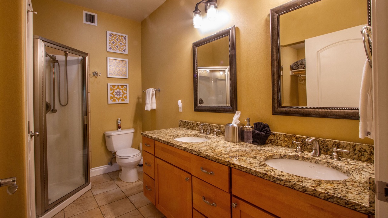 Photo of Bathroom in Leavenworth
