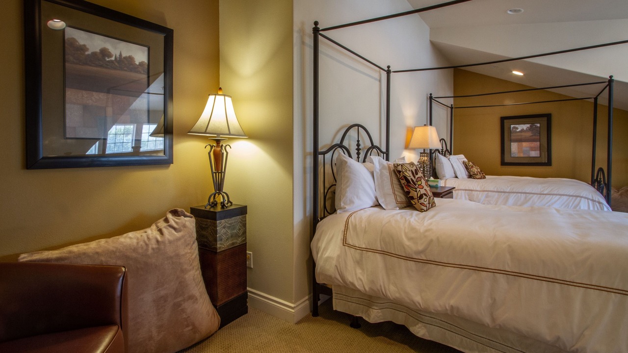 Photo of Bedroom in Leavenworth
