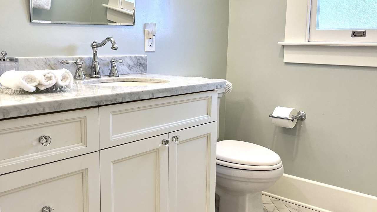 Photo of Bathroom in Mission Hills