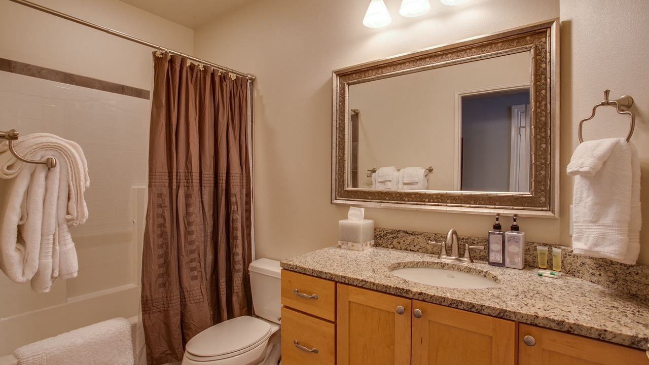 Photo of Bathroom in Leavenworth