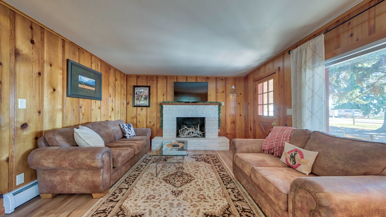 Photo of Livingroom in Cody