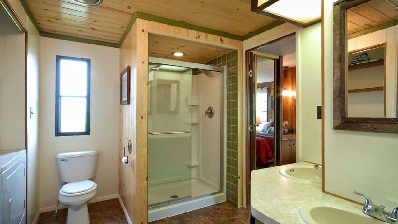 Photo of Bathroom in Babb