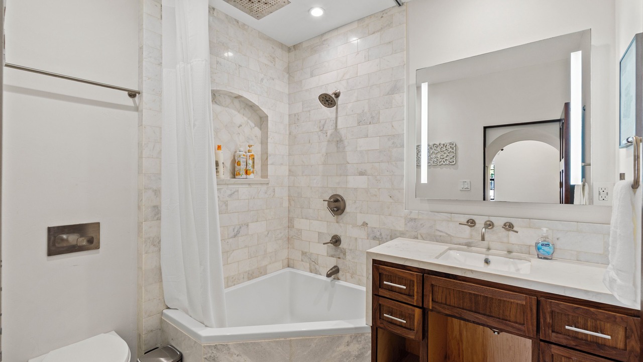 Photo of Bathroom in Roseville - Fleet Ridge