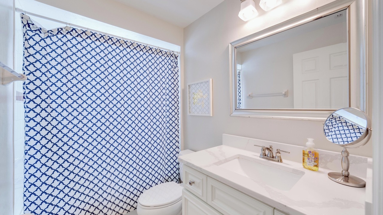 Photo of Bathroom in Naples Park