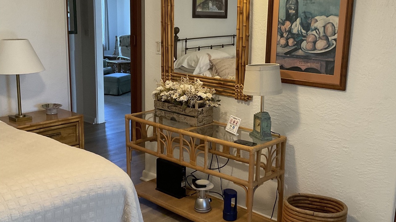 Photo of Bedroom in Edgewater