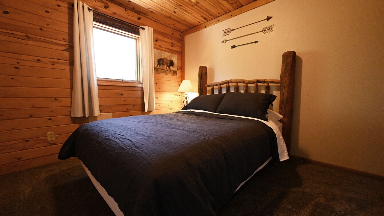Photo of Bedroom in Island Park