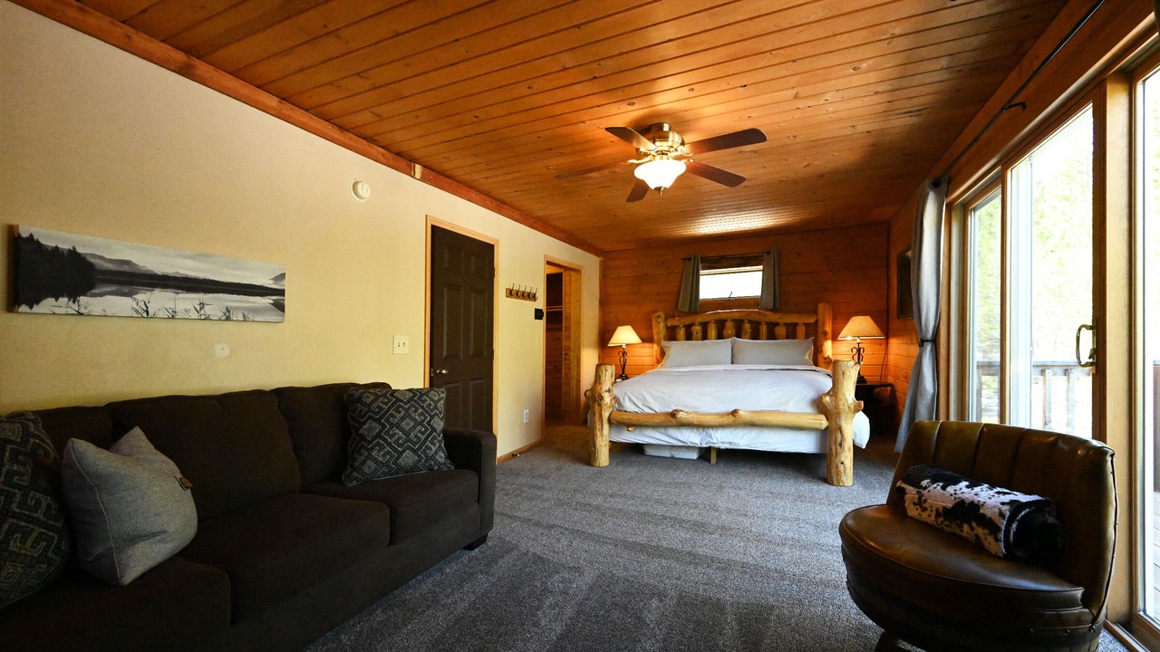 Photo of Bedroom in Island Park