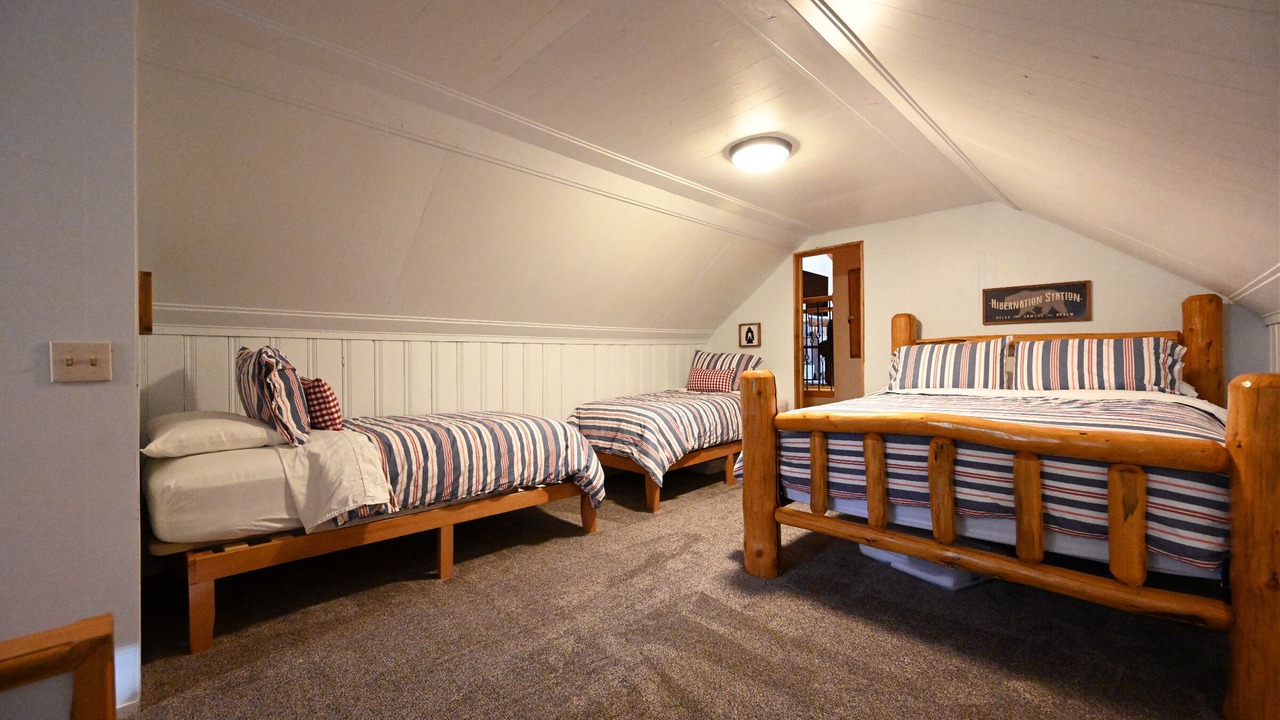 Photo of Bedroom in Island Park