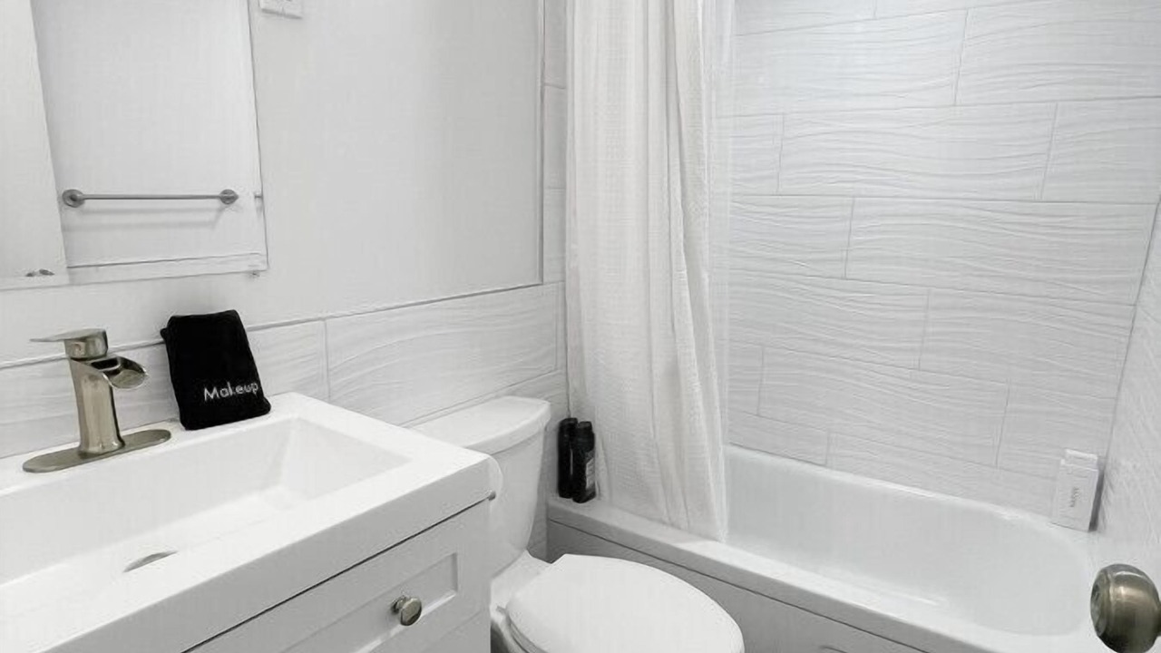 Photo of Bathroom in Pendleton