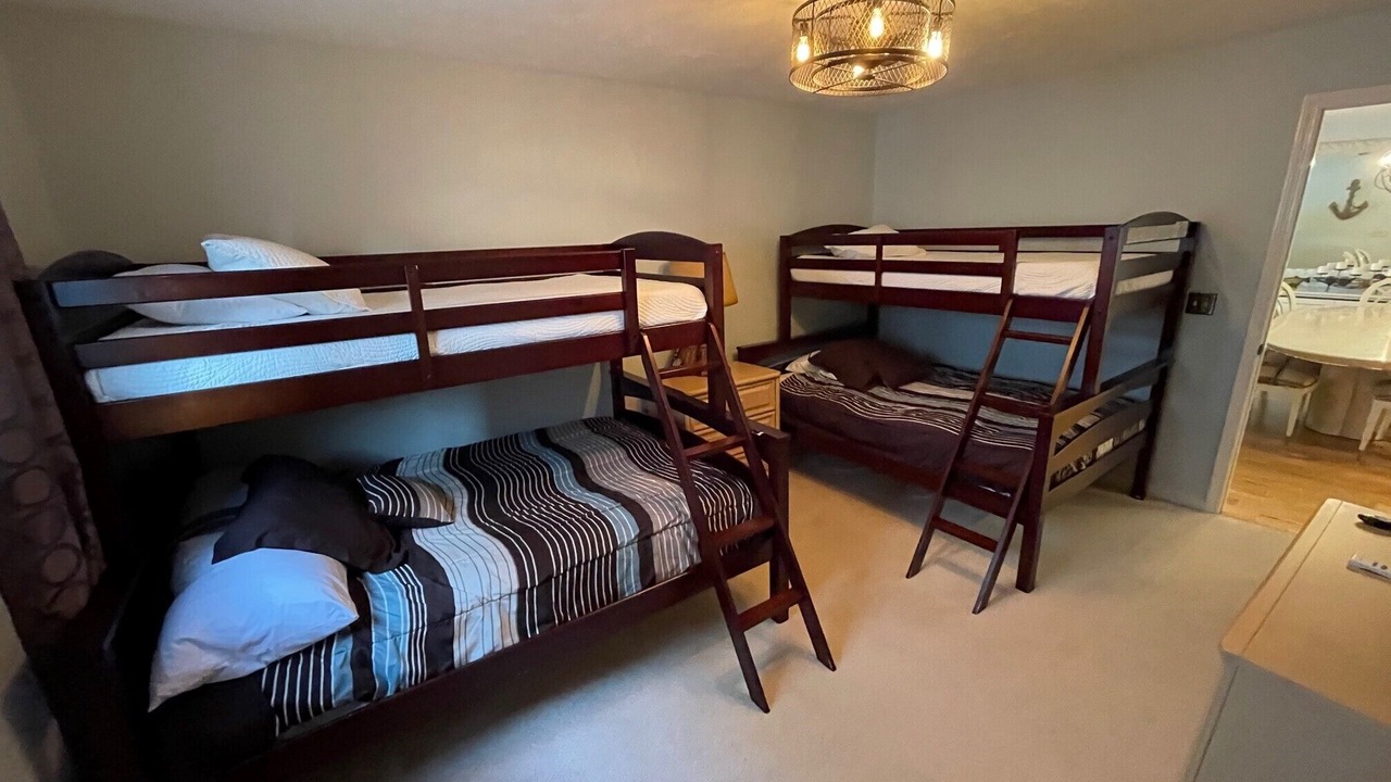 Photo of Bedroom in Benton