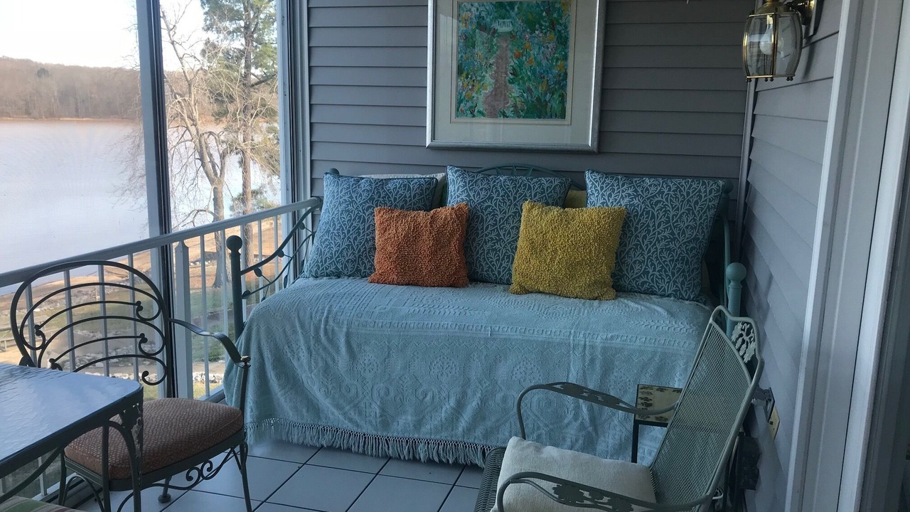 Photo of Bedroom in Benton