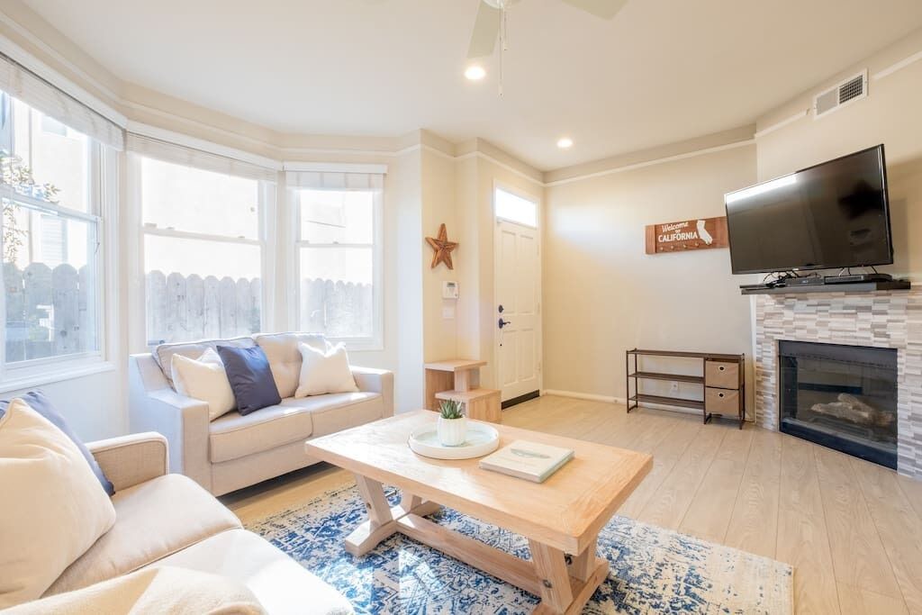 Photo of Livingroom in Crown Point