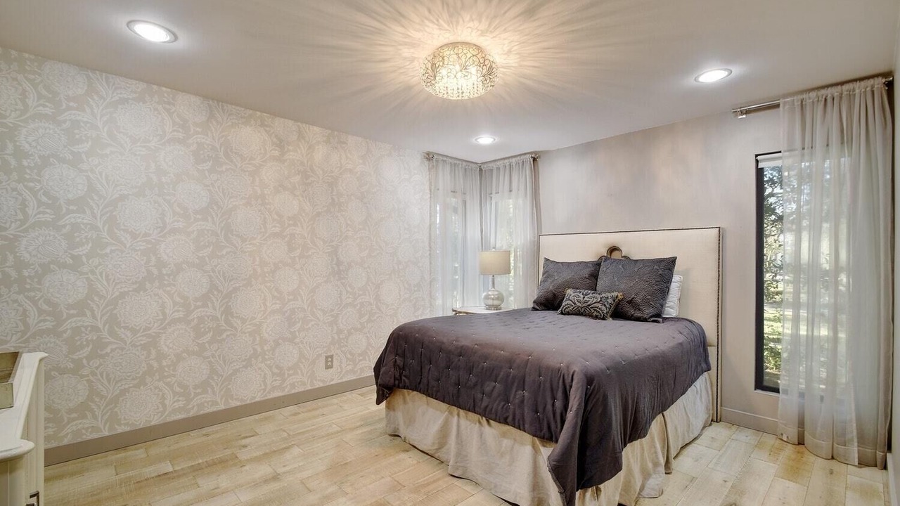 Photo of Bedroom in Manchaca