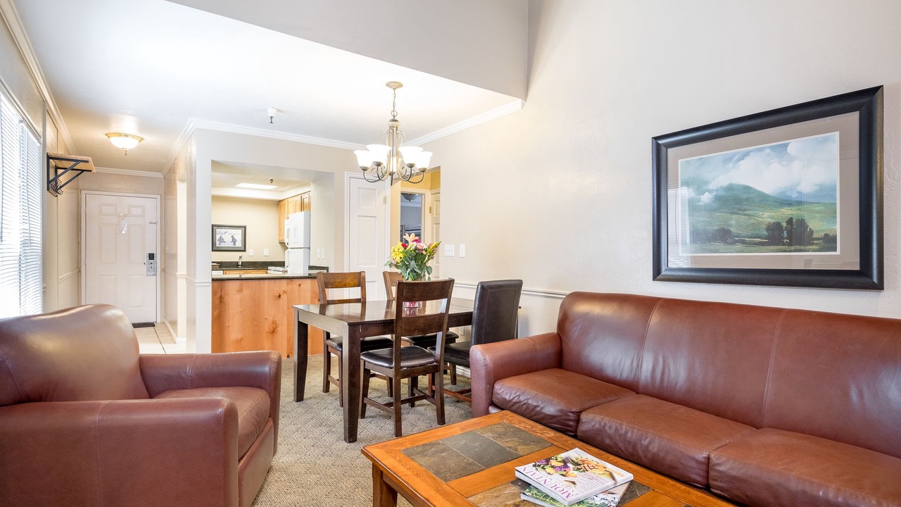 Photo of Livingroom in North Park City