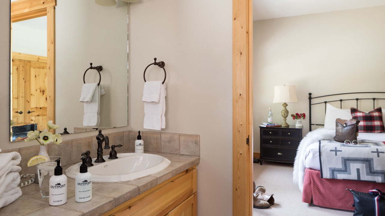 Photo of Bathroom in Granite Ridge