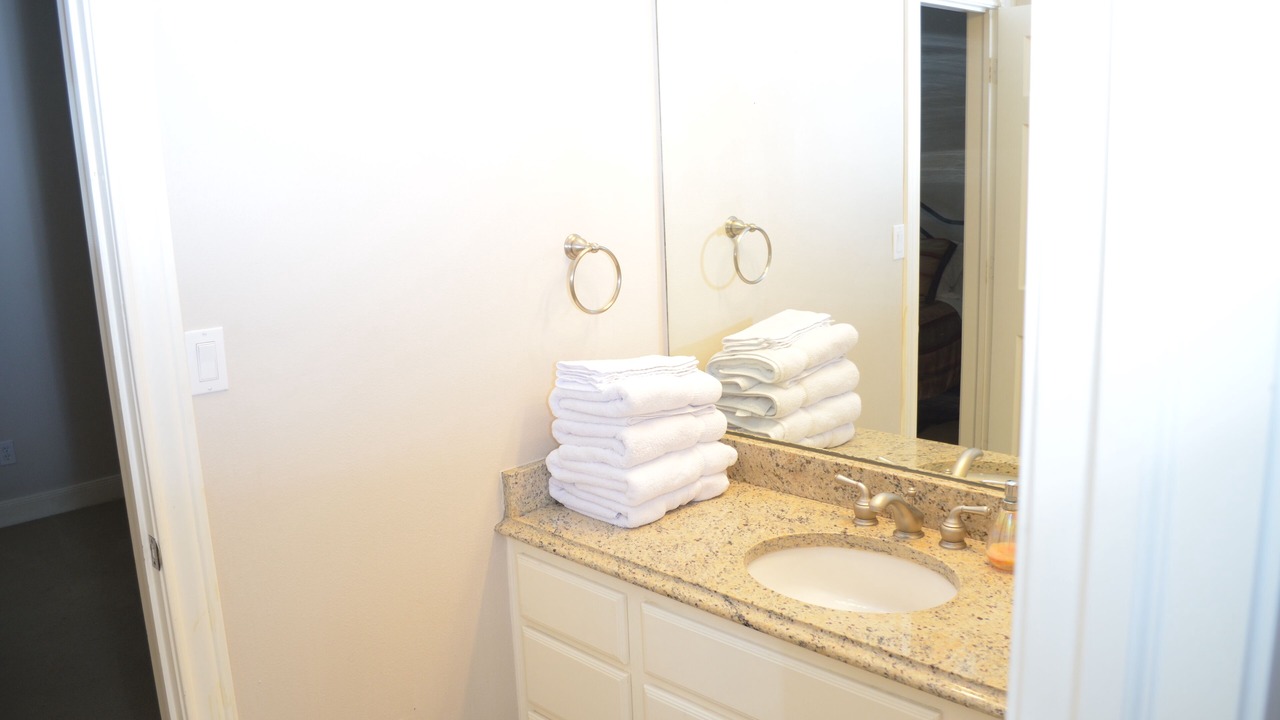 Photo of Bathroom in Pirates Beach