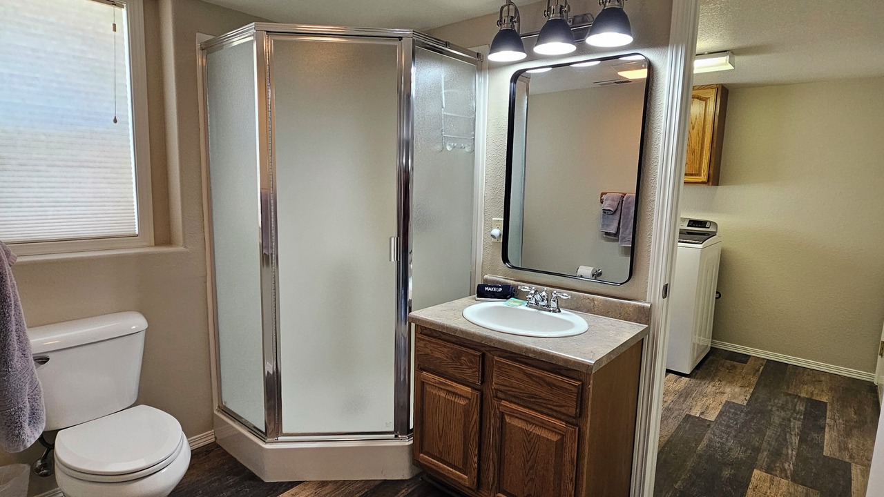Photo of Bathroom in Gardiner