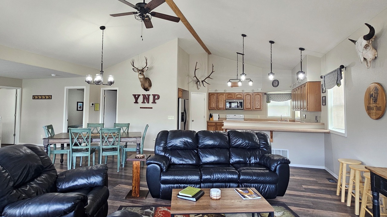 Photo of Livingroom in Gardiner