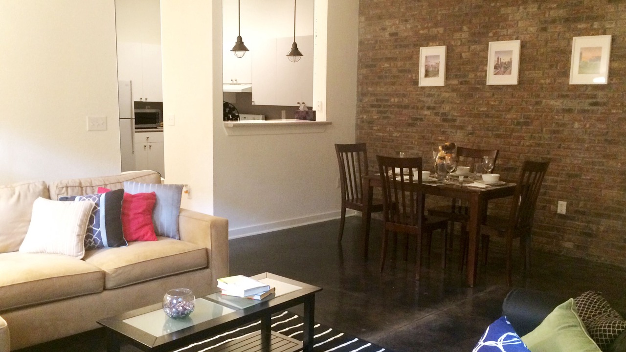 Photo of Livingroom in Midtown