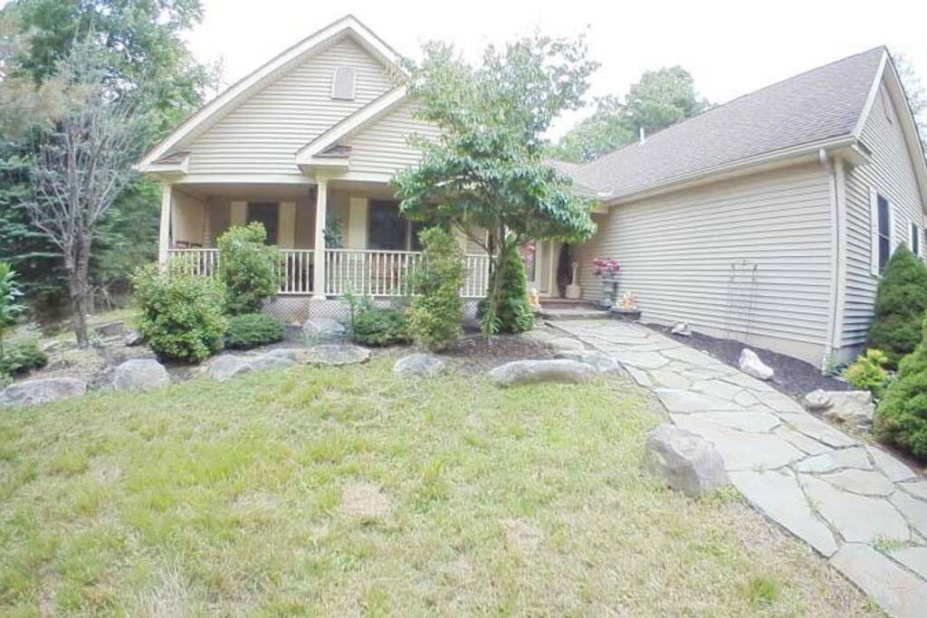 Photo of Outdoor in Lake Harmony Estates