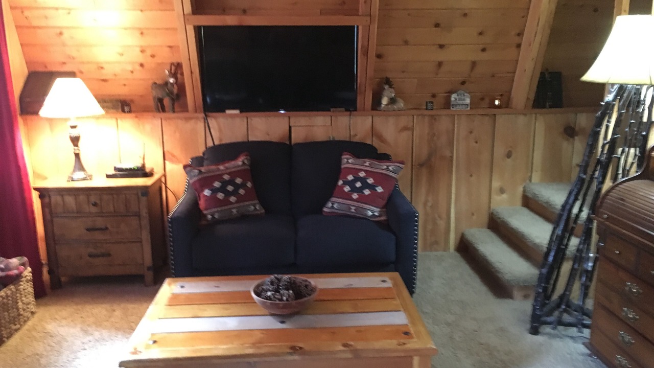 Photo of Livingroom in Meadow View Heights