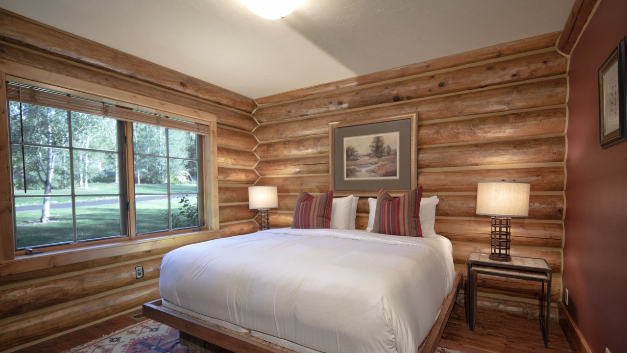 Photo of Bedroom in Victor