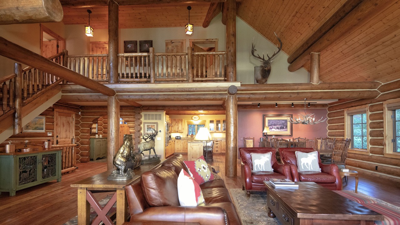 Photo of Livingroom in Victor