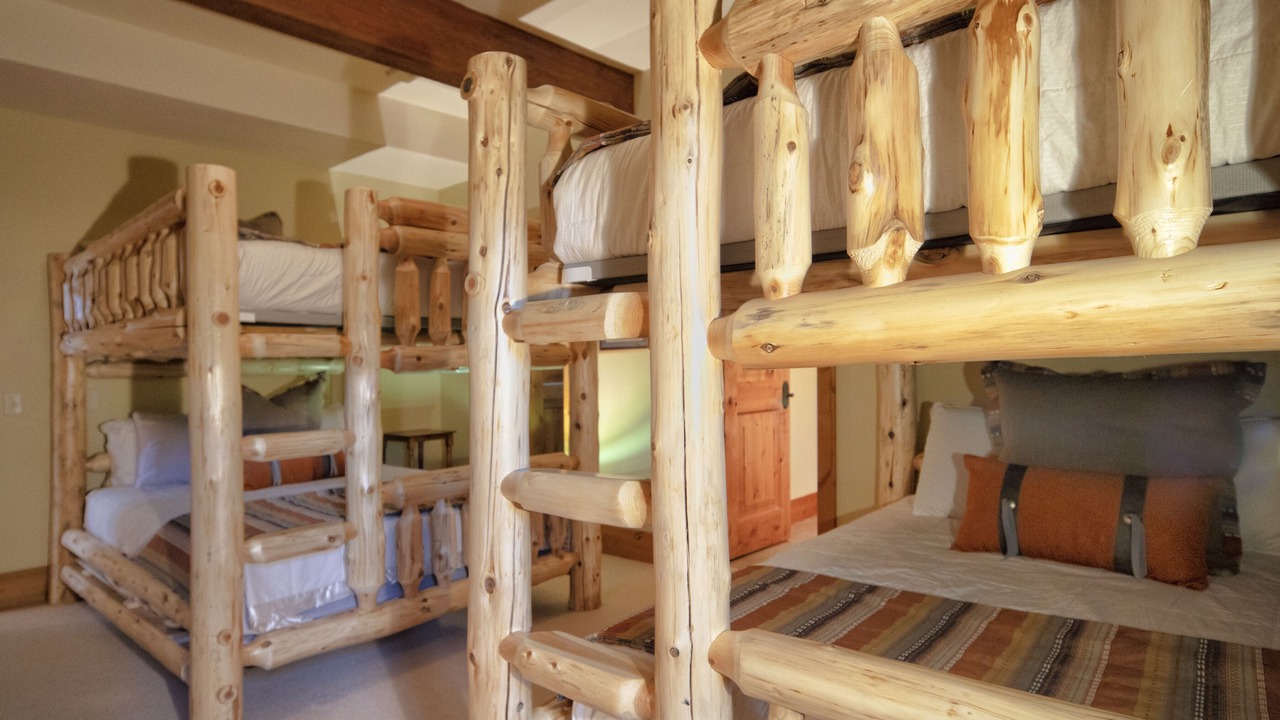 Photo of Bedroom in Victor