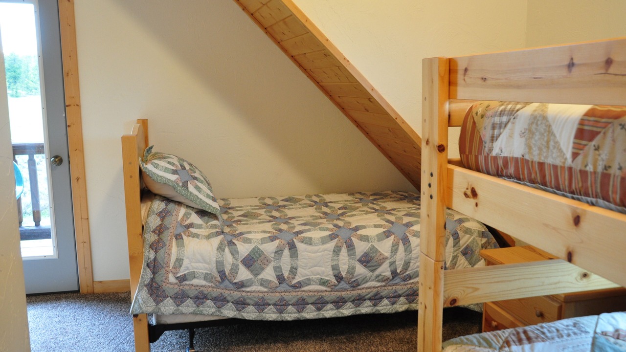 Photo of Bedroom in Island Park