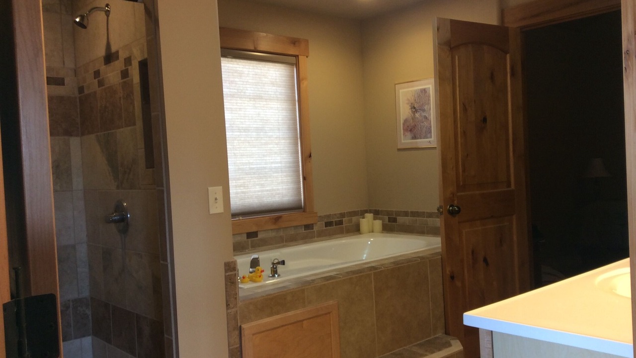 Photo of Bathroom in Gardiner