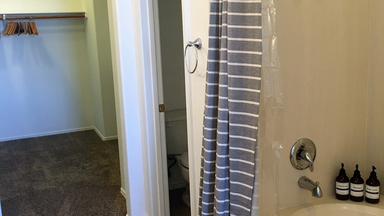 Photo of Bathroom in Greenehaven