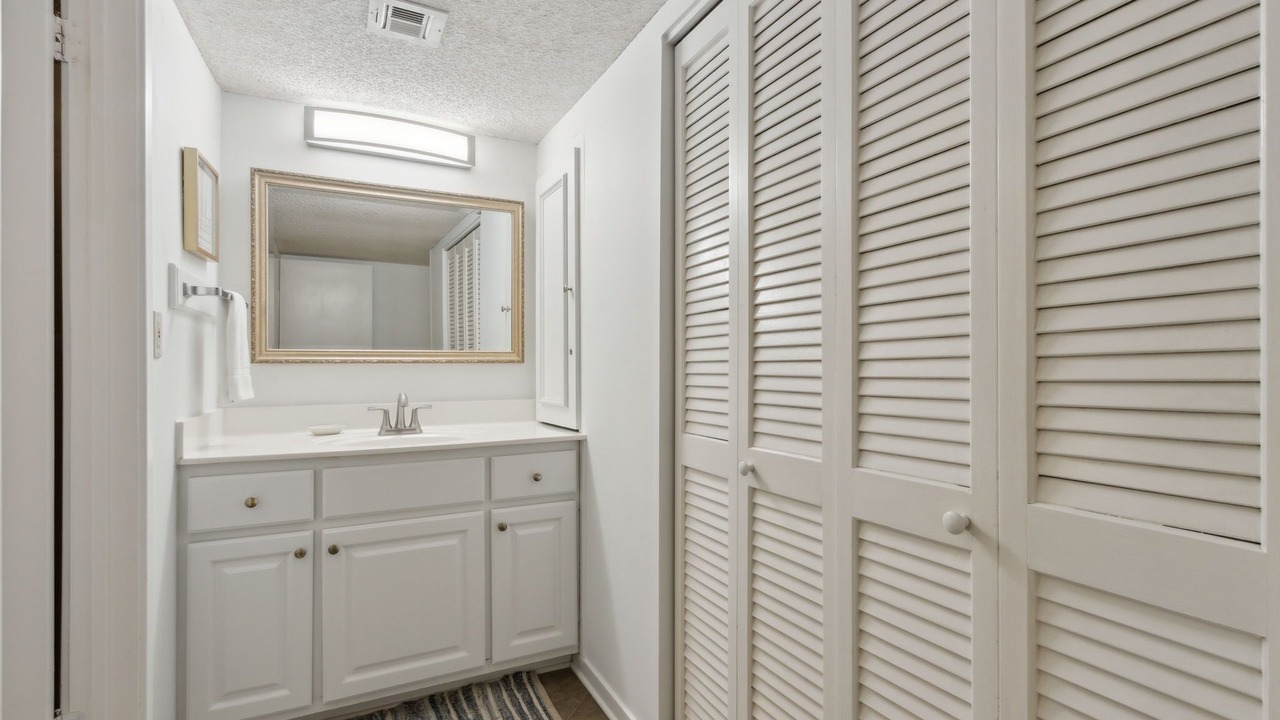 Photo of Bathroom in Fernandina Beach