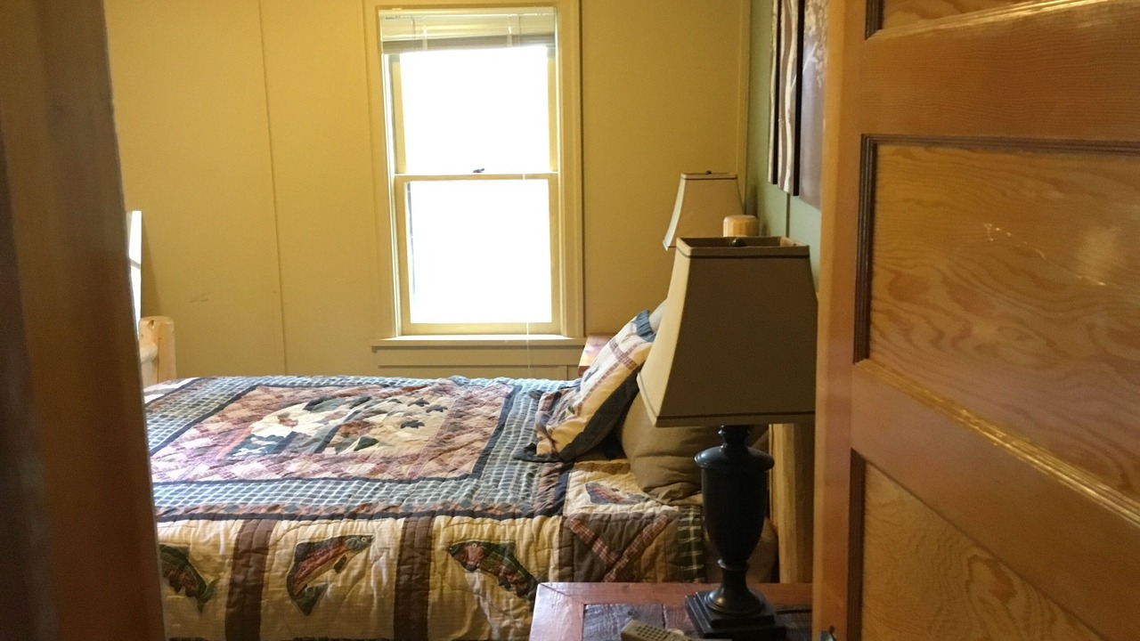 Photo of Bedroom in Worley
