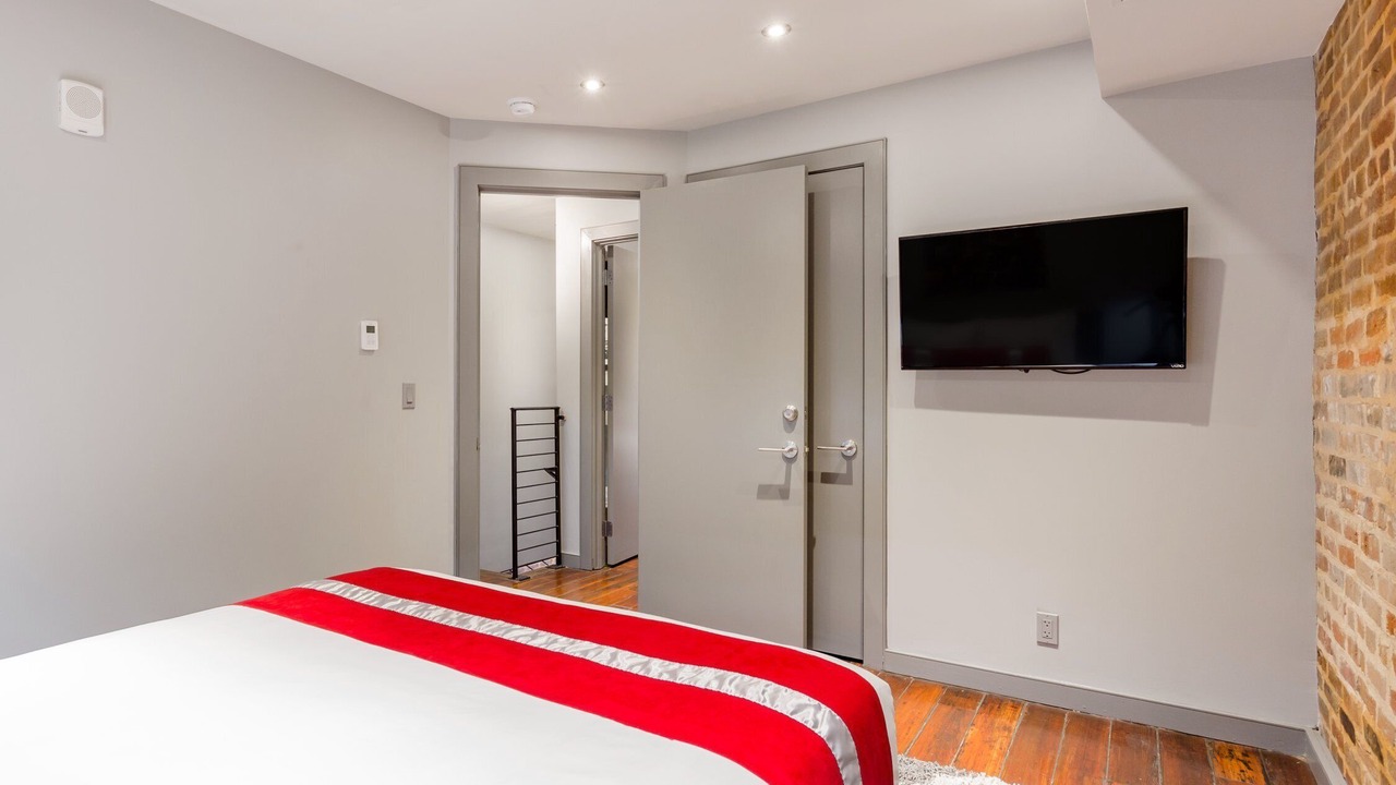 Photo of Bedroom in Central Business District