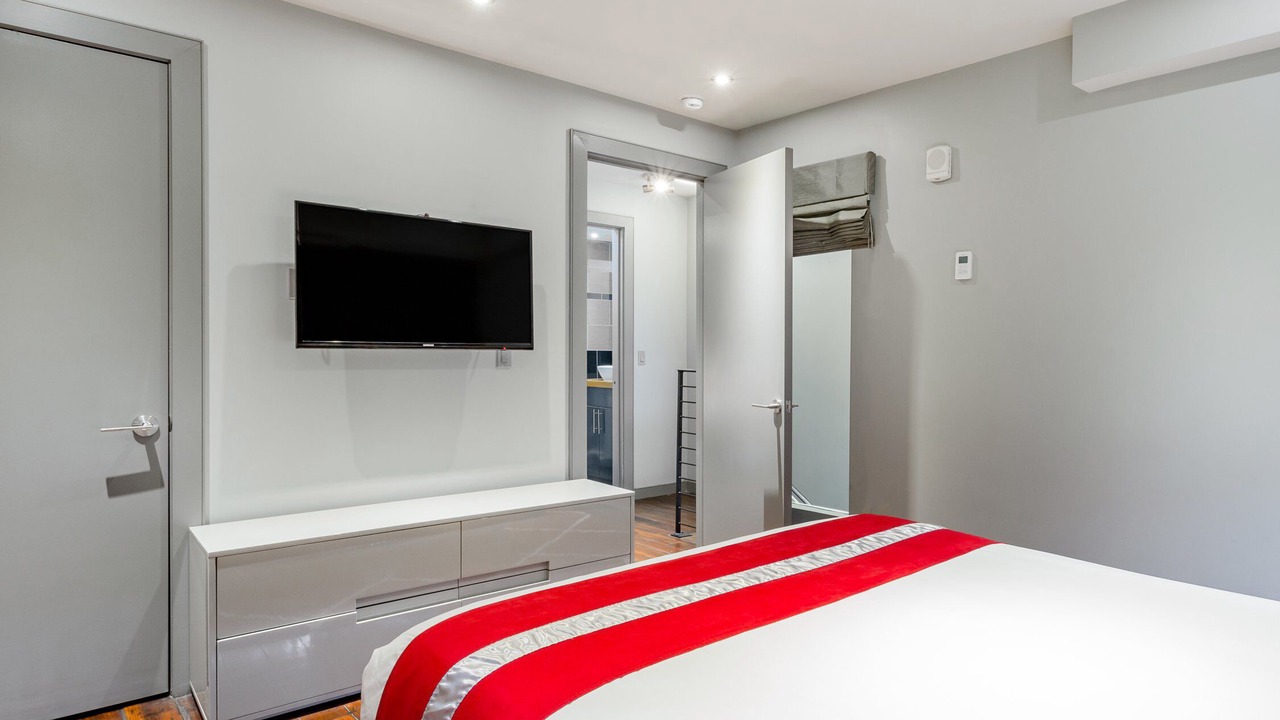 Photo of Bedroom in Central Business District