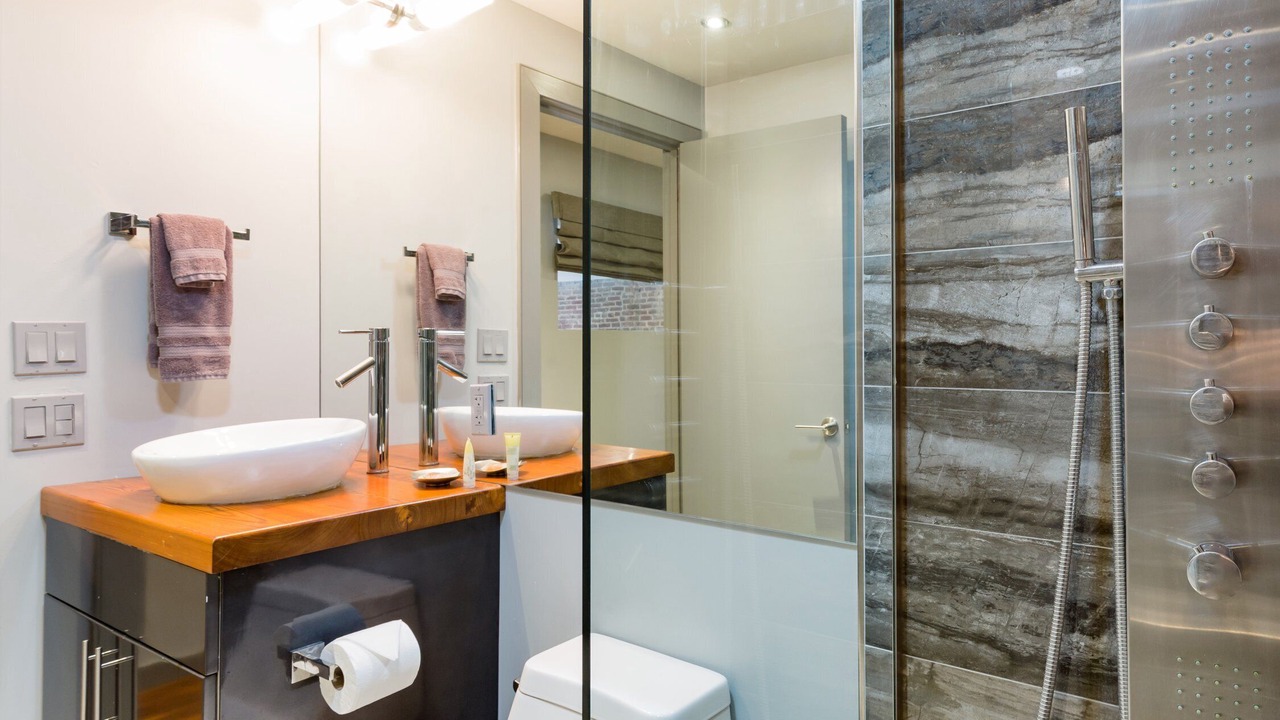 Photo of Bathroom in Central Business District