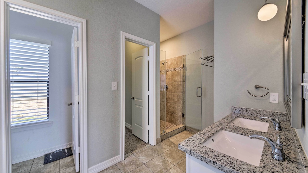 Photo of Bathroom in Briarforest