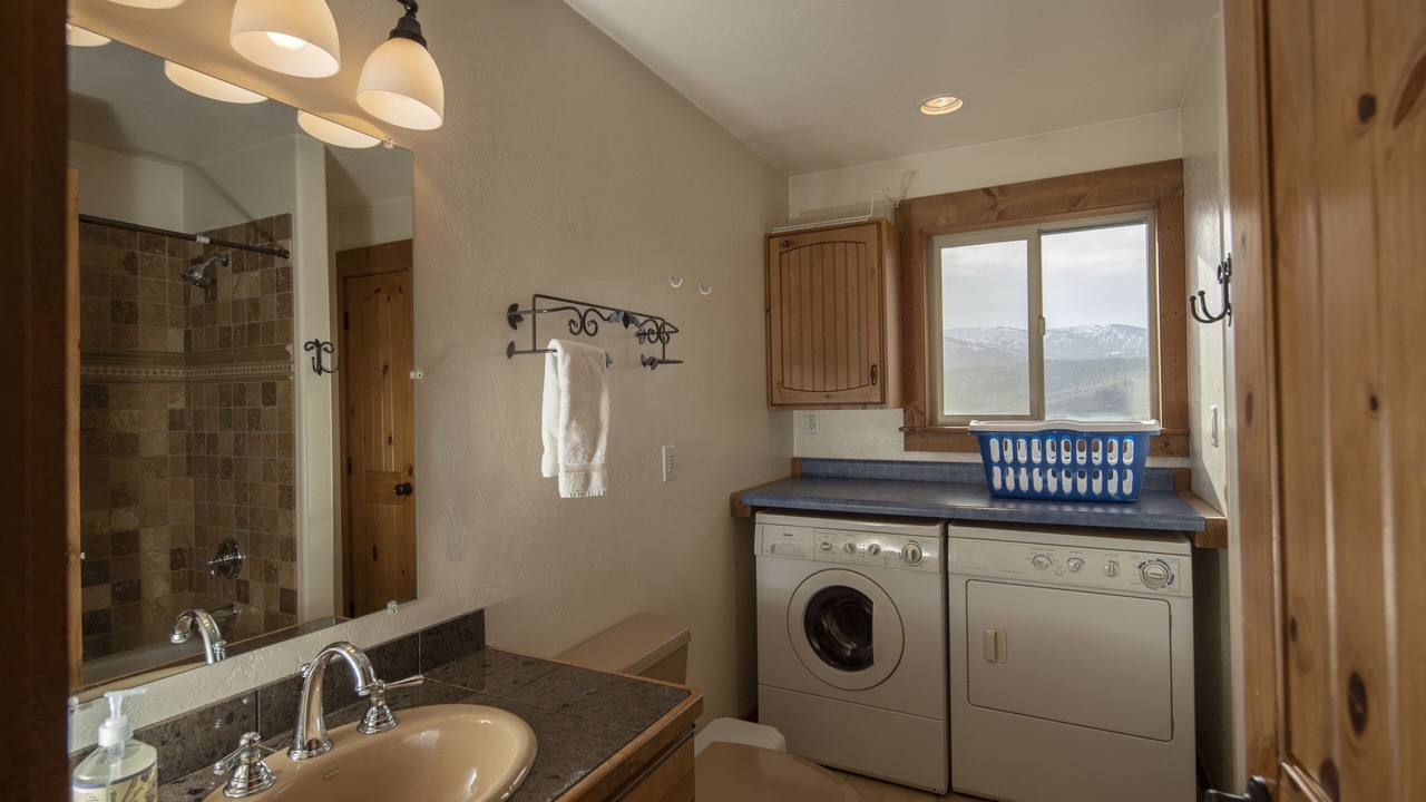 Photo of Bathroom in Alpine