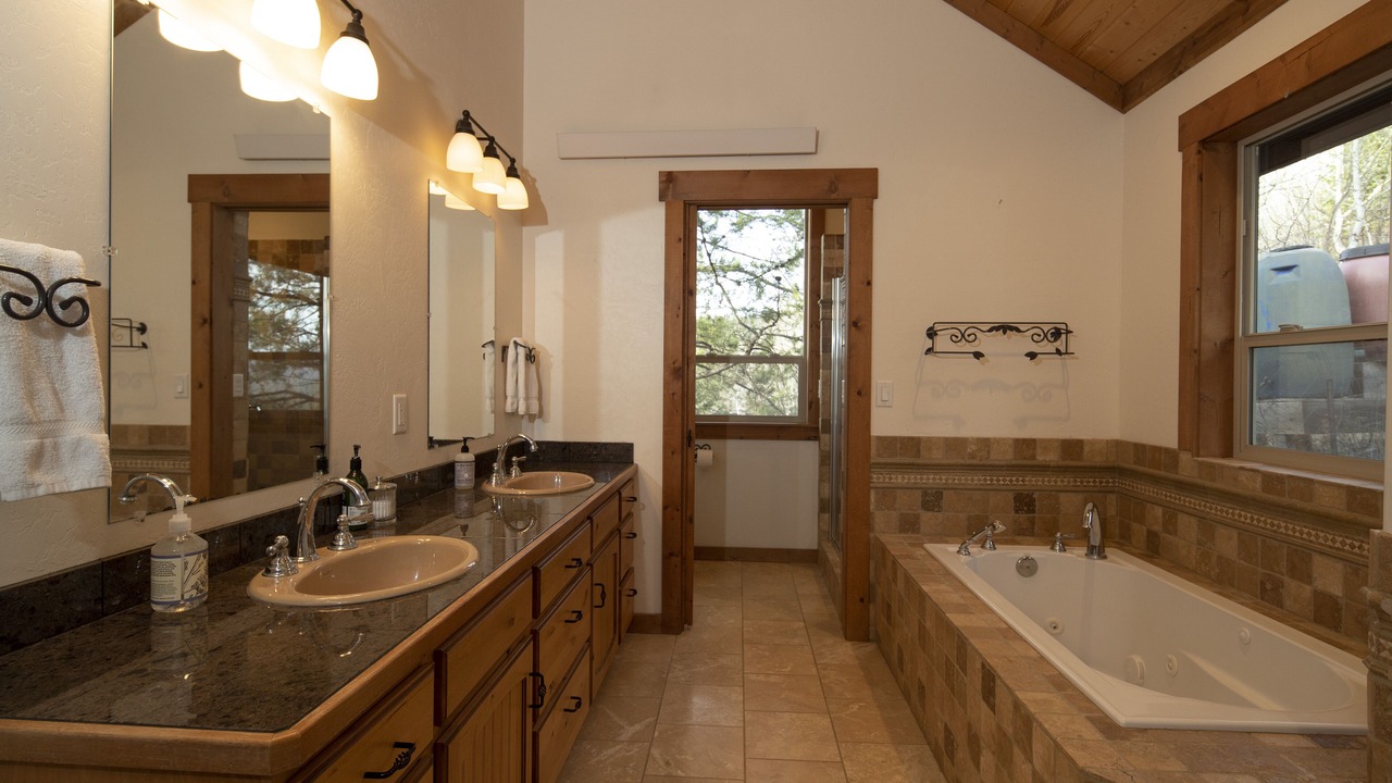 Photo of Bathroom in Alpine
