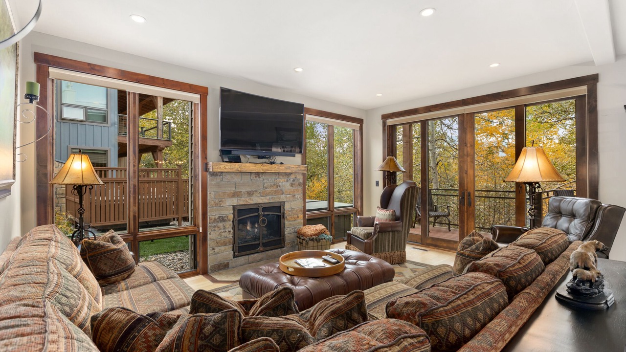 Photo of Livingroom in Red Lodge