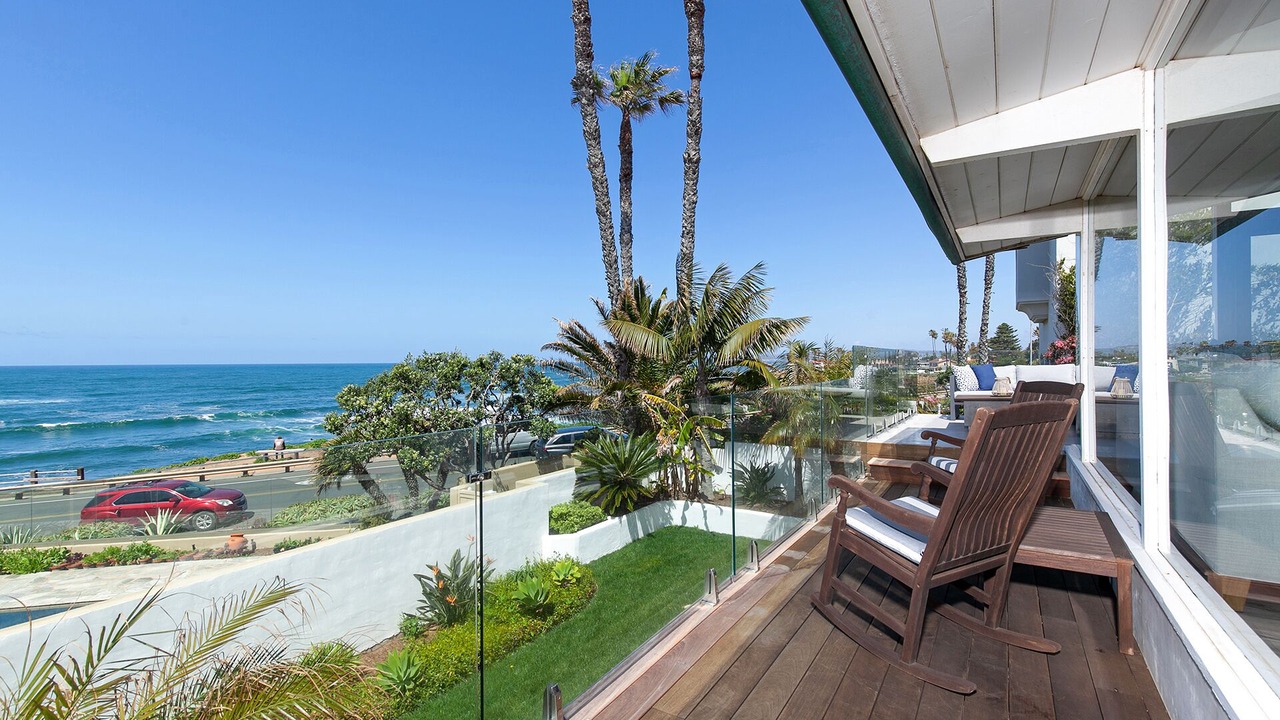 Photo of Patio Balcony in Sunset Cliffs