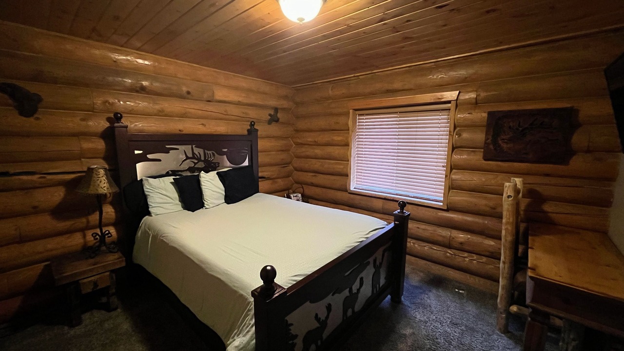 Photo of Bedroom in Harbor Village