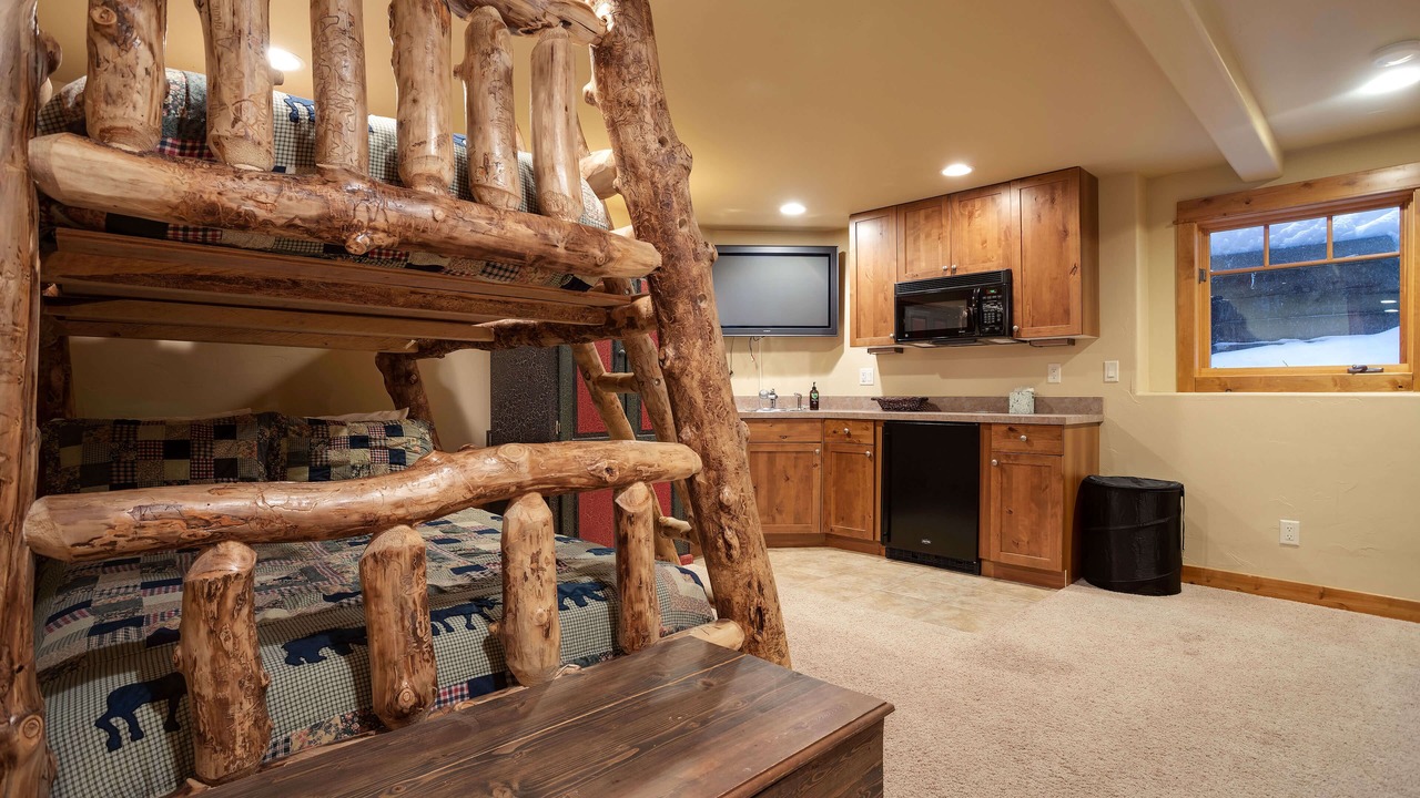 Photo of Bedroom in Fairway Meadows