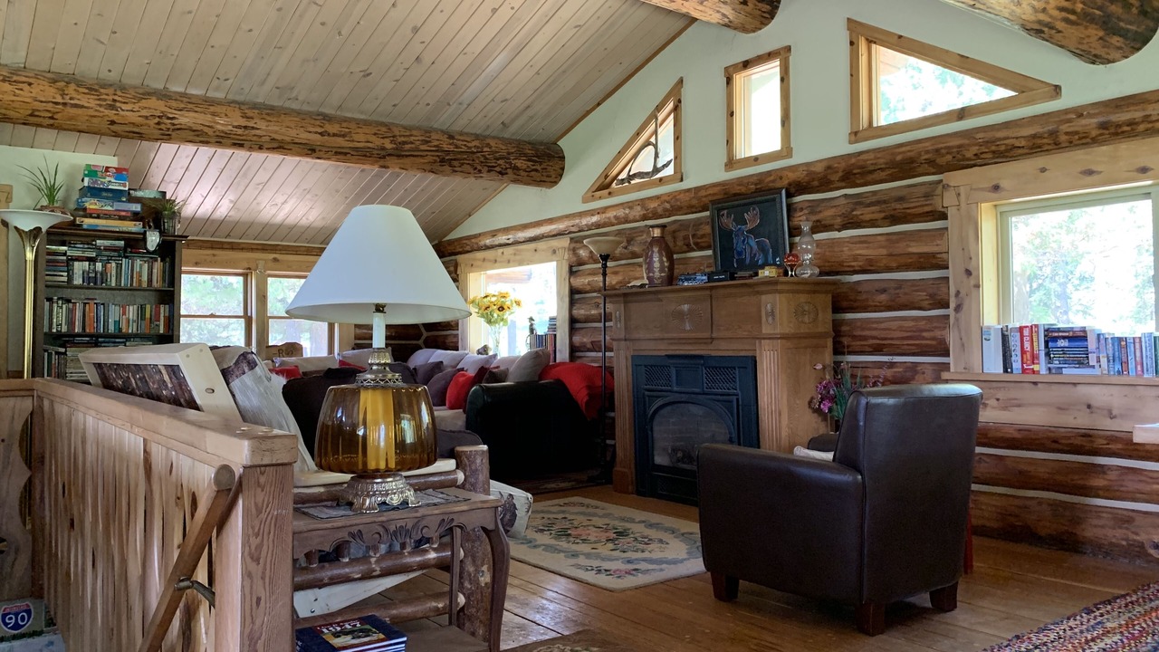 Photo of Livingroom in Condon