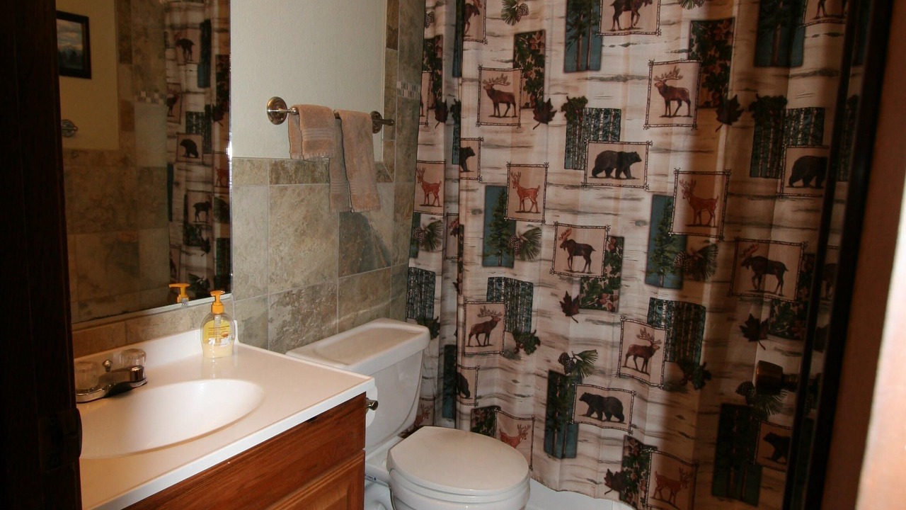 Photo of Bathroom in West Yellowstone