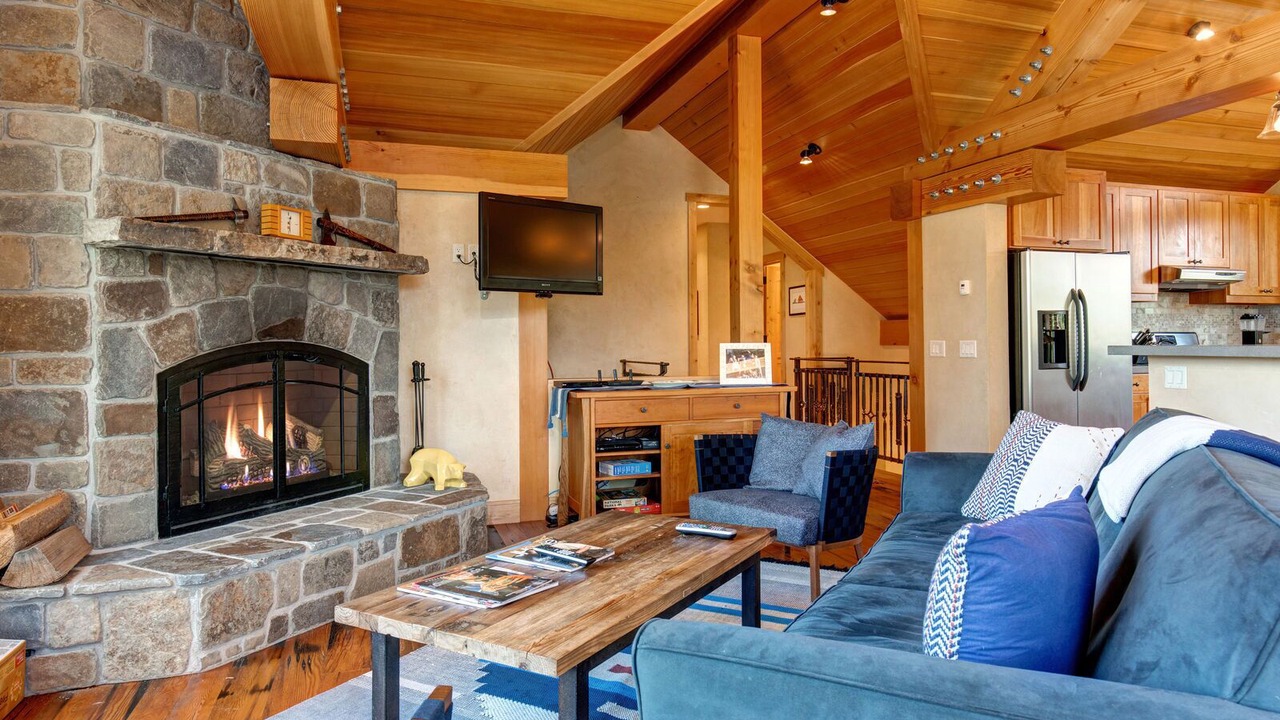 Photo of Livingroom in North Gros Ventre