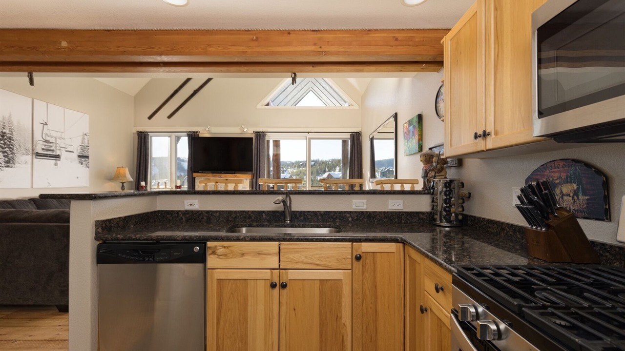 Photo of Kitchen in Saddle Ridge